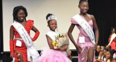 Emelda Nyalunga, 2nd princess; Nokukhanya Mahlangu (queen), and 1st princess, Treasure Silindza. Photos: Supplied/Miss Pre-teen