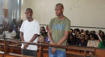 Katlego Mokoena and Lungelo Sithole. > Photo: Riot Hlatshwayo