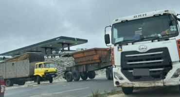 Trucks used by protesters to block the R40 near Bushbuckridge. > Photo: Sourced/Facebook