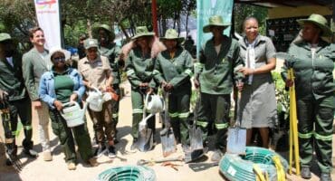 KNP and some of the Tiyimeleni Community Nursery staff. > Photo: Supplied/KNP