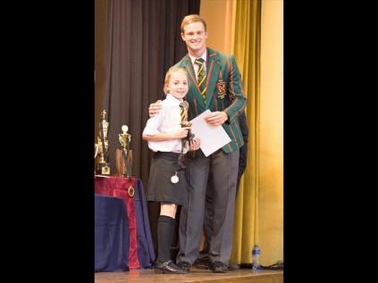 Junior Sports Girl of the Year 2013 – Caitlyn Gooding with guest of honour Callan Pearce