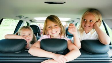 Hacks to keep your child happy and calm in the car