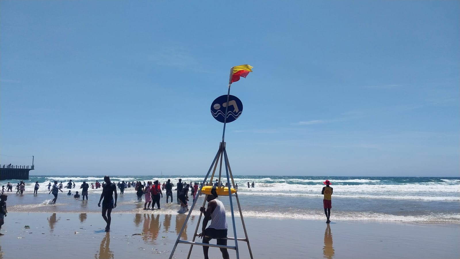 Three beaches reopen after pollution tests clear water quality