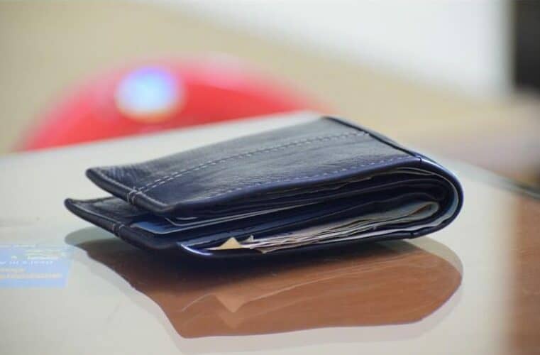 Journalists weigh in on easy feeding solutions for rainy days.