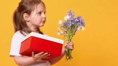 Teaching your child the art of “paying it forward”