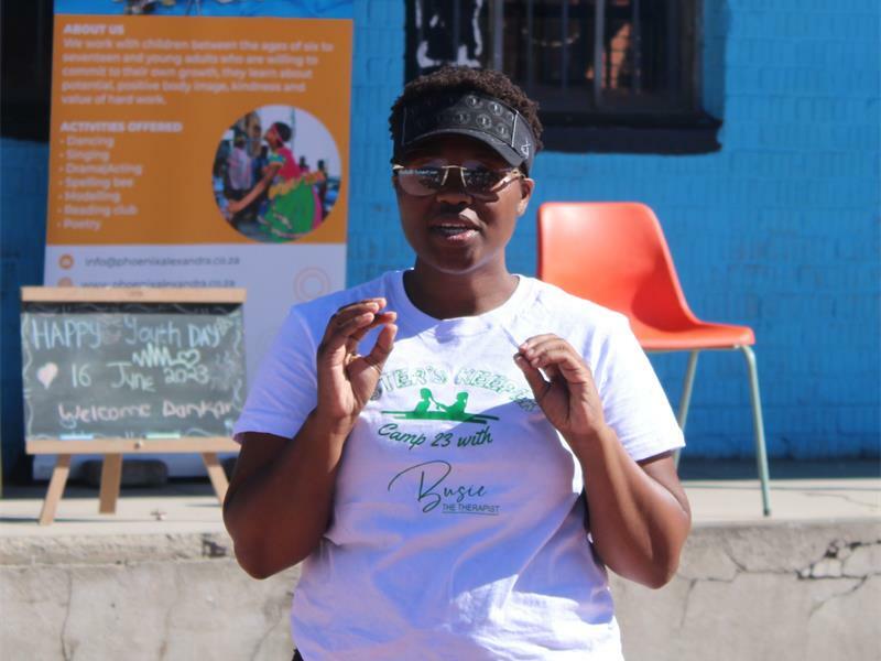 Busisiwe Mzandolo, therapist and founder of Health Culture Consultant, sensitises the youth about things they must avoid if they want to become successful. Photo: Alulutho Siboma
