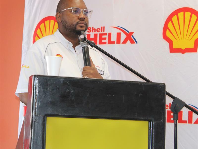 Kgosi Lengane provides a live practical demonstration of lubricants technology and global specification engine oil. Photo: Alulutho Siboma
