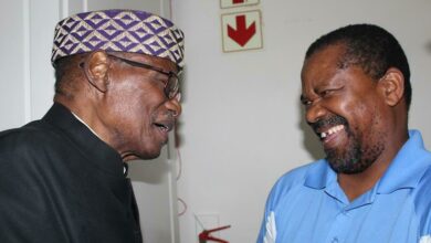 The late Inkosi Dr Mangosuthu Buthelezi shares a joke with the editor of Alex News in one of their many encounters.