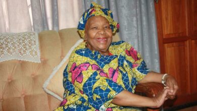 Rosina Duduzile Moropa from Phase 2 in Alexandra pays tribute to the late Pick n Pay giant Raymond Ackerman. Photo: Sipho Siso