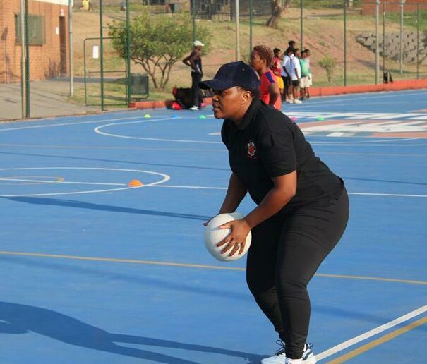 Edrei Mighty Warriors coach Kgomotso Chidzalo does some drills with the players. Photo: Comfort Makhanya