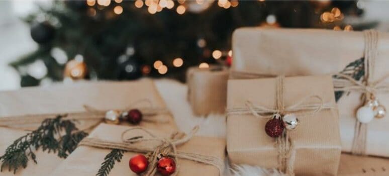 We love buying expensive gifts for loved ones, but sometimes the bank balance just doesn't co-operate, so here are six budget friendly ideas.