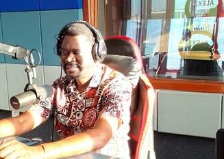 An endearing letter to school learners in Alex township from community historian Thabo Mopasi has urged them to develop a strong character, and to be resilient and adaptable.