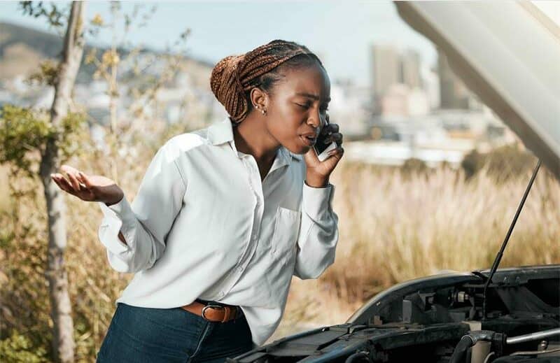 The next time you have to pull over or stop your car because of mechanical or electrical failures, make sure you know exactly what to do.