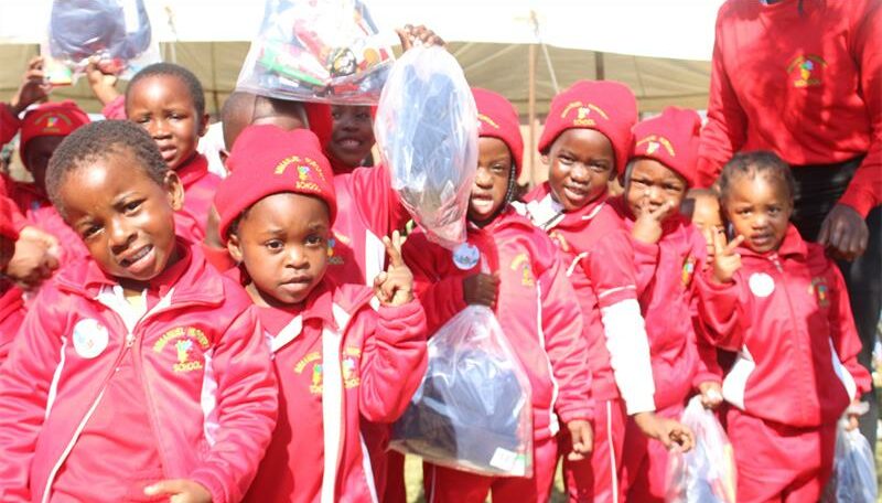 Divas of Alex Early Childhood Development Forum treats children to a day of fun and games at the Alexandra 3rd Ave Children’s Library.