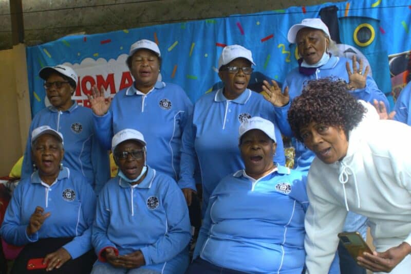 Ekukhanyeni Day Care in Alexandra received support from local senior citizens and the TNT Foundation, who offers more than donations, but also time and life lessons to learners.