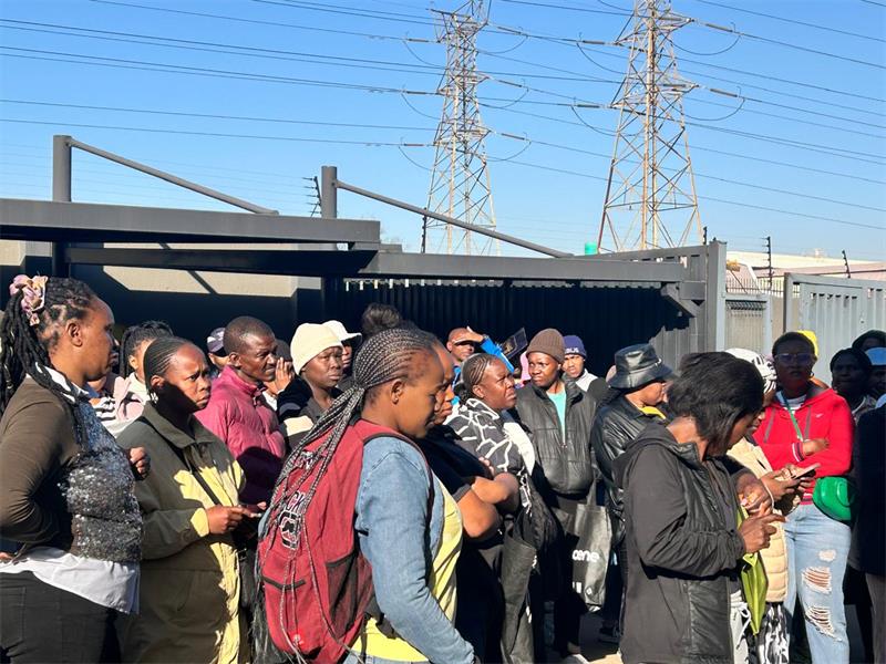 Alexandra’s youth are taking their job search to the streets, knocking on company doors in a bold campaign to fight unemployment and reclaim opportunity.