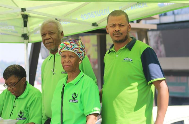 After hours in line for their Sassa grants, many elderly Alexandra residents face hunger and health risks, but Ageing With Wisdom’s soup kitchen is changing that… One warm meal at a time.