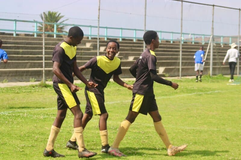 Alex Gunners thrashed Blue Aces 8-1, but coach Lesiba Ditshego was not clapping; he wanted more.