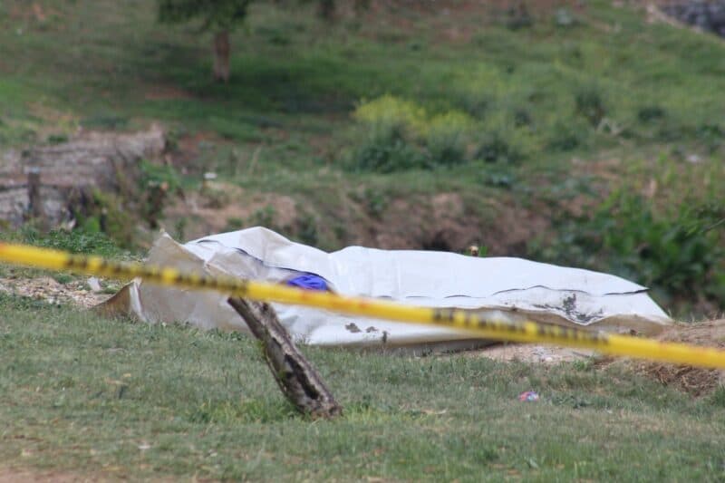 Body discovered in Jukskei River. Police are on the scene, but questions remain about how the man died.