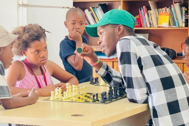 In this season of giving, A former student of the Union of Jewish Women’s Alexandra Aftercare, now a Bachelor of Commerce student, has returned to give back to the community through the Alexandra Aftercare Chess Club.
