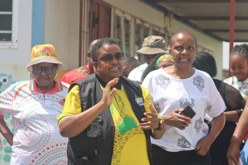 As the 2026 school year begins, Alexandra's Parliamentary Constituency Office, joined by the Deputy Minister of Women, Youth, and Persons with Disabilities Mmapaseka Steve Letsike, conducted a key oversight visit and tree-planting ceremony at Ekukhanyisweni Primary School.