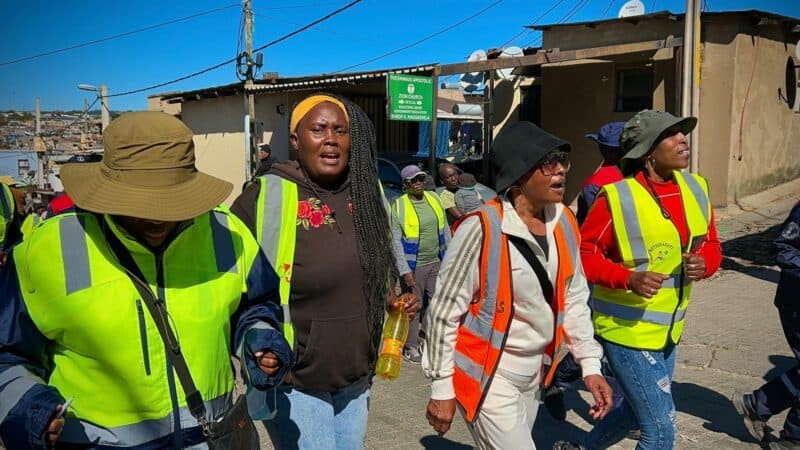 After plans for a joint operation with police fell through, Alexandra residents went ahead to unilaterally shut down foreign-owned spaza shops, despite police warnings.