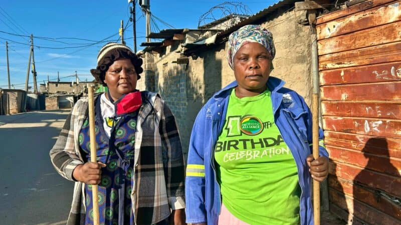 For years, Ntombizodwa Sithole and Bizwephi Buthelezi have tirelessly cleaned Alexandra’s 2nd Avenue, sweeping away litter, confronting careless dumping, and protecting children from hidden dangers.