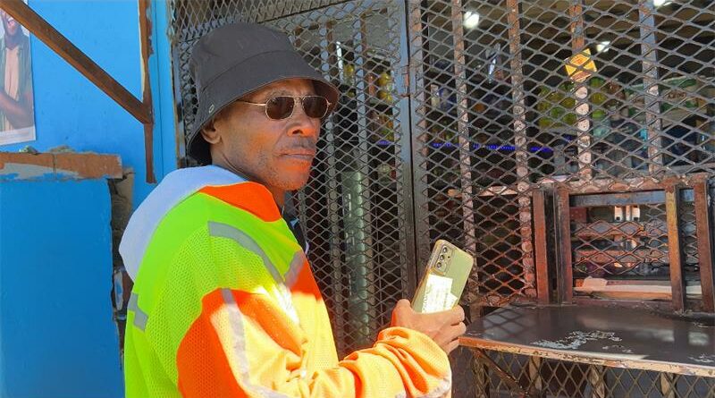 Residents in Alexandra independently shut down foreign-owned spaza shops to demand compliance with immigration laws.