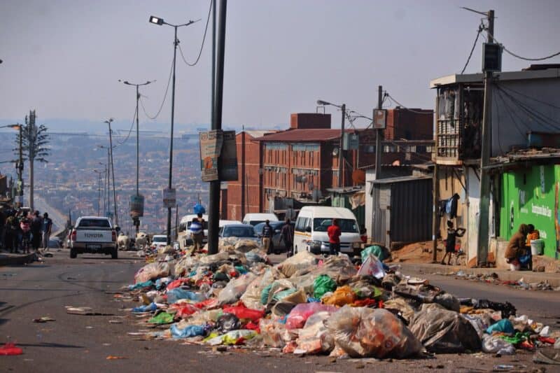 Rubbish piles up along Alfred Nzo Street as Pikitup’s waste collection services get disrupted in Alexandra on July 29, 2026. Photo: Itumeleng Maloka