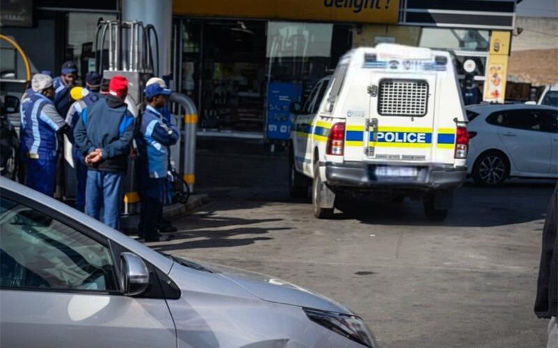 Police are hunting for suspects who shot and killed Santaco Gauteng discipline chief Jabulani Ntshangase at a Marlboro Sasol garage as he waited for his bodyguards.