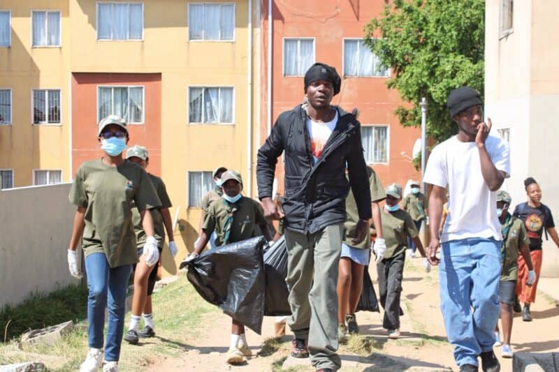 Guardian Angel scouts get their hands dirty in bid to keep Alexandra clean on September 13, 2026. Photo: Itumeleng Maloka