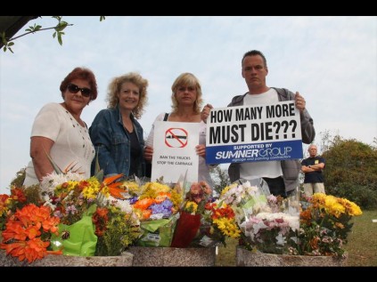 Rosemary Blazeby, Liesl Krull, Liesel and Klaus Schimer.