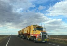 rhys-moult-7eaFIKeo1MQ-unsplash truck