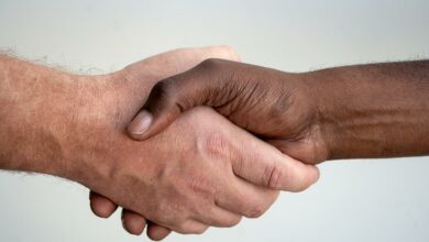 hands-4044426_960_720