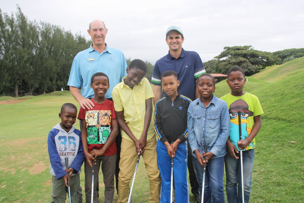 Alan Lukan, sales and marketing manager for the Durban Country Club, and golfing professional, Don Gammon, with Bandile Hadebe, Nkonzo Mkhize, Plonto Dlamini, Siphiwesihle Sibiya, Siyavuya Nzama, Vukile Magagula, who all had a great day out.