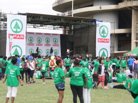 The all-women country-pop band, Blackbyrd, entertained participants at the finish of the Durban SPAR Women's 10/5km Challenge on Sunday.