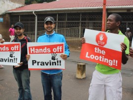 Greenwood Park residents, Yashvir and Rishay Ramluggan and Isaac Ngema said they wanted to show solidarity for Pravin Gordhan.