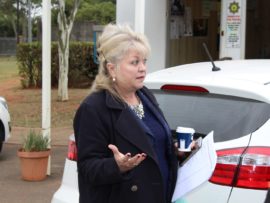 DA Shadow Shadow Deputy Minister of Public Works Dianne Kohler-Barnard MP suggested the station become a permanent building rather than the outdated and dilapidated shipping containers.