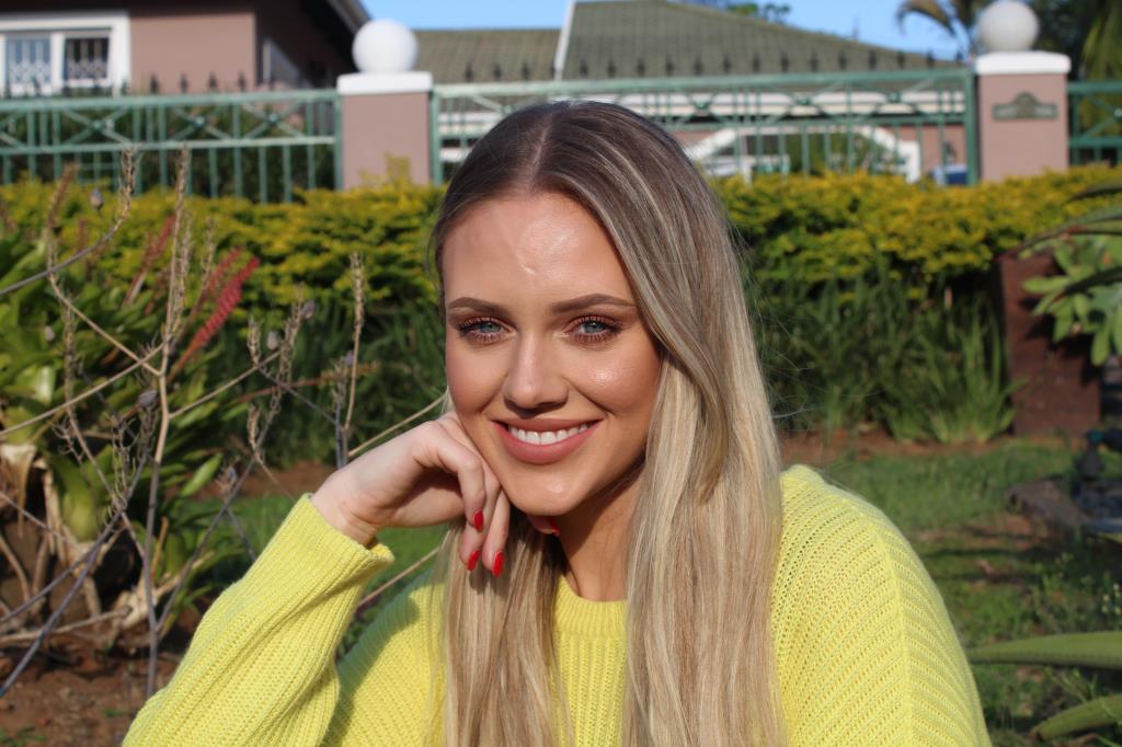 Durban North resident, Amber-Lea Horne decided to enter the Clicks Sorbet Cover Model Search Competition.
