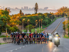 Despite the adjustment on the route, the elite riders flew through the 45km loops up and down the M4 highway.