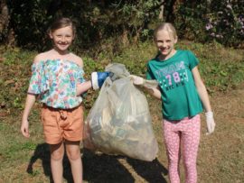 Learners from Chelsea Preparatory, Nicola Janse Van Resnburg and Ruby Gaines also lent a hand at the clean-up on Saturday.