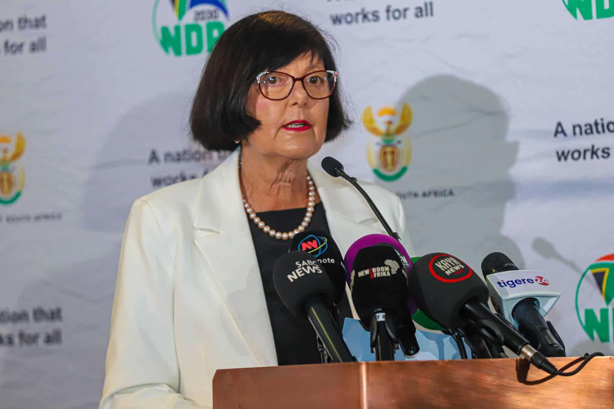 Transport minister proposes scrapping legal alcohol limit