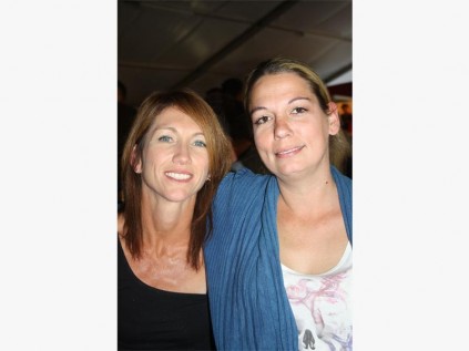 Candice van Tonder (left) and Carla Moore enjoy the music.