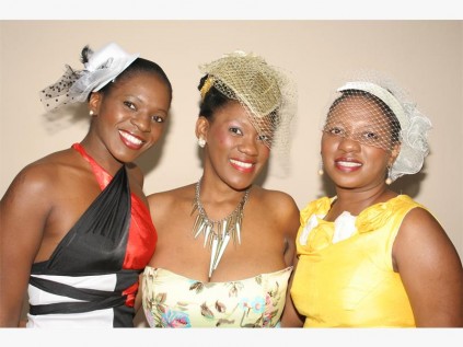  Fundi Zwane (middle) of hit series Generations fame chats to Babongile Gumede (left) and Nomfundo Zwane at the spring high tea. 