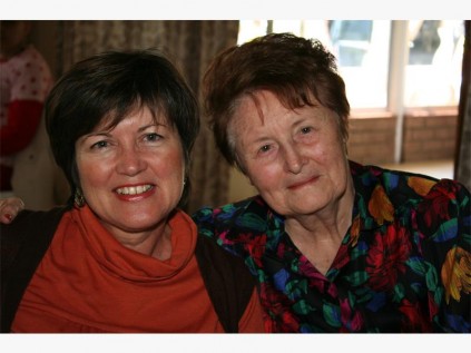 Ina Steyn (left) and Annemarie Oosthuysen of Margate welcome the cyclists at Port Shepstone Country Club. 2311vee