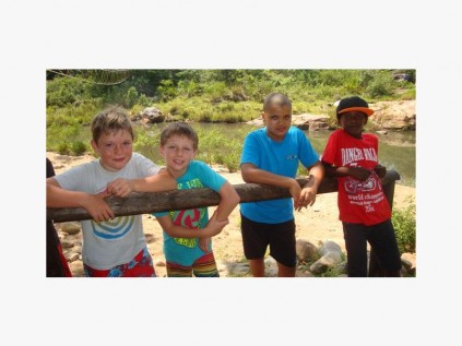  Port Edward Primary pupils (from left) James de Villiers, Eric Biffen, Quealan Sayers and Kungawo Dondolo wait patiently in line for their turn.