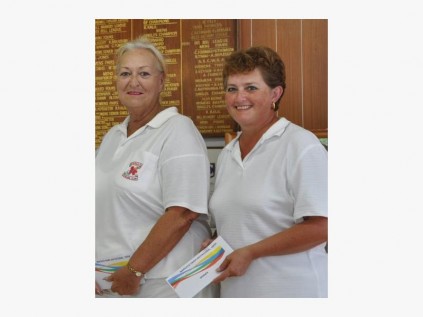 Ronita Kalil (left) teamed up with Johannie Theron of The Bell to win the inaugural Margate Bowling Club pairs' challenge.