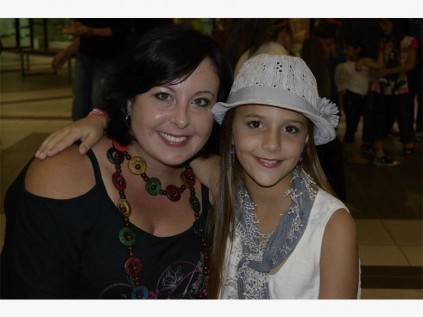Rozell Botha and her daughter Anica. PHOTO BY PIX BY NIX