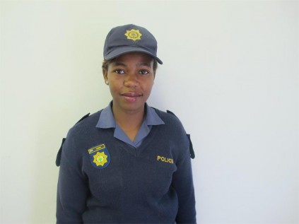 Cst Khanyisile Gida also assisting in the arrest. 