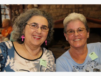 Veronica de Beer (left) of Anerley and Barbara Fernihough of Umtentweni. 